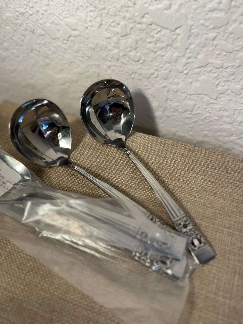 Oneida Coronation Stainless Serving Spoon Lot of 5 Pieces (3 sealed) 8.25”